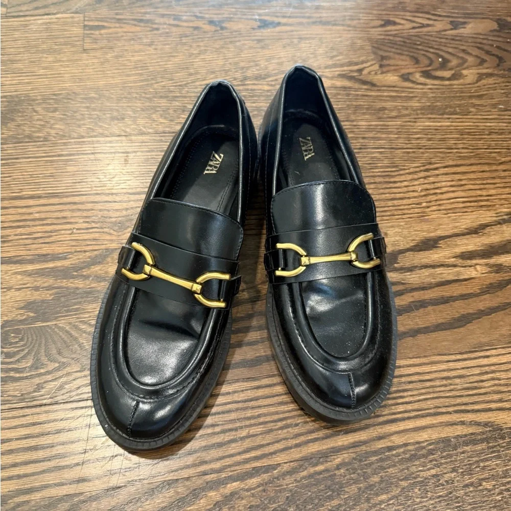 Zara Black Loafers EUC